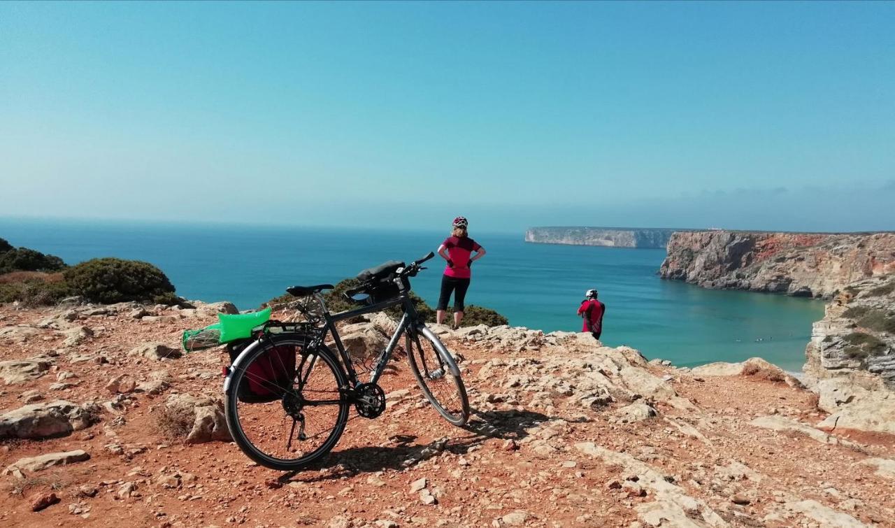 Blacksheep Sagres Guesthouse & Surf Екстериор снимка